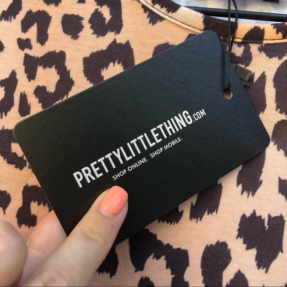 NWT! PrettyLittleThing Tee Dress - Picture 6 of 7